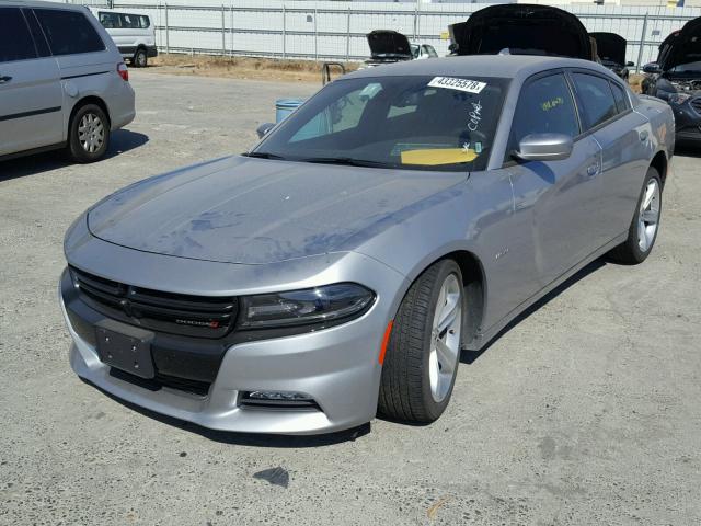 2C3CDXCT5JH242963 - 2018 DODGE CHARGER R/ SILVER photo 2