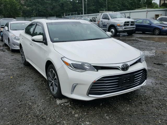 4T1BK1EB7JU273042 - 2018 TOYOTA AVALON XLE WHITE photo 1