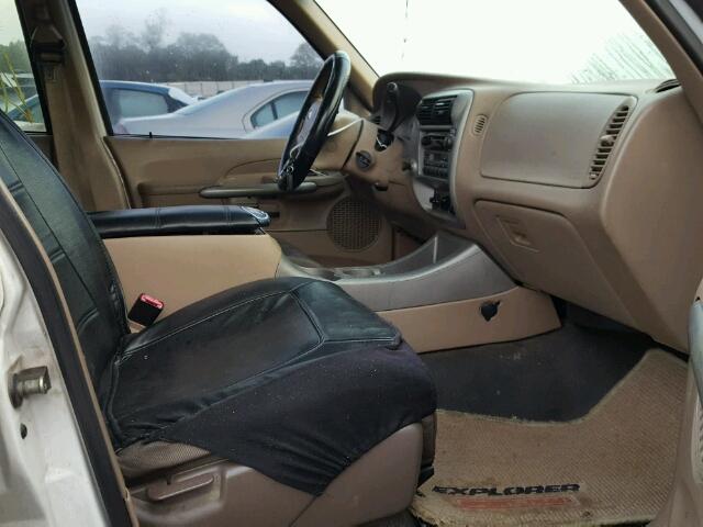 1FMZU67E91UC63027 - 2001 FORD EXPLORER S 白色 照片 5