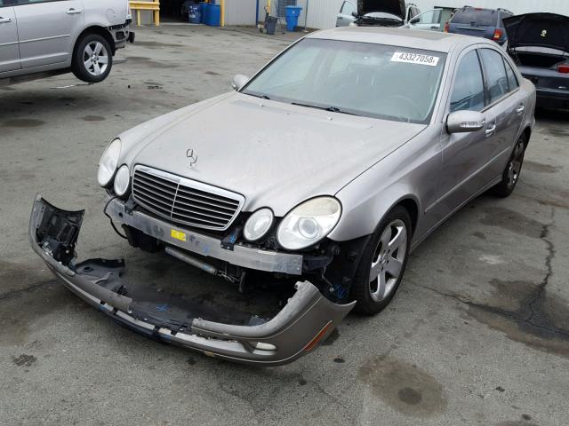 WDBUF83J55X169091 - 2005 MERCEDES-BENZ E 500 4MAT SILVER photo 2