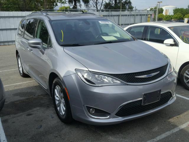 2C4RC1BG3JR163327 - 2018 CHRYSLER PACIFICA T Մոխրագույն լուսանկար 1