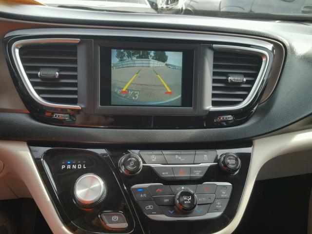 2C4RC1BG3JR163327 - 2018 CHRYSLER PACIFICA T Մոխրագույն լուսանկար 9