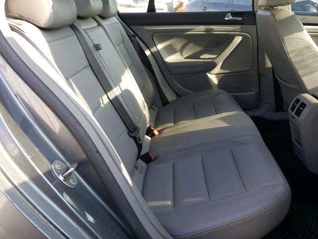 3VWEF71K77M187786 - 2007 VOLKSWAGEN JETTA WOLF 灰色 照片 6