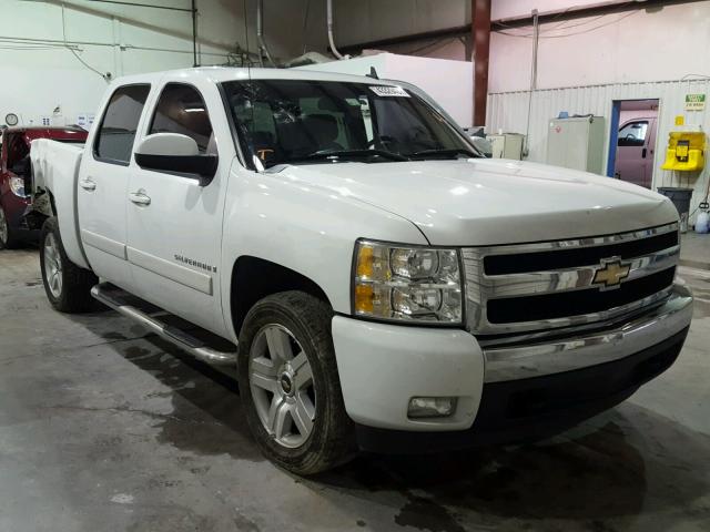 3GCEC13J08G192003 - 2008 CHEVROLET SILVERADO WHITE photo 1