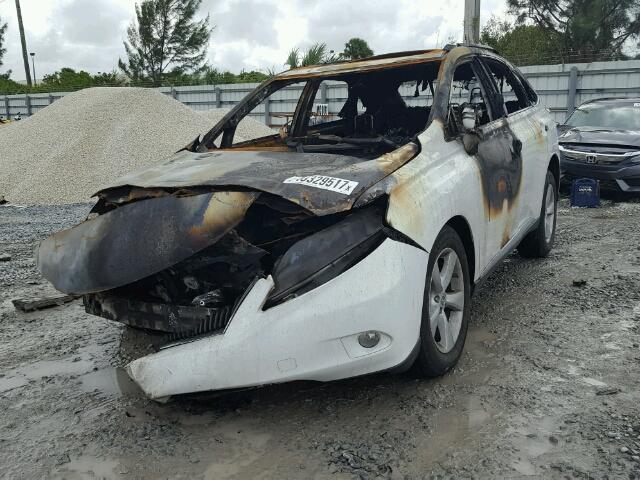 2T2BK1BA6CC153731 - 2012 LEXUS RX BURN photo 2