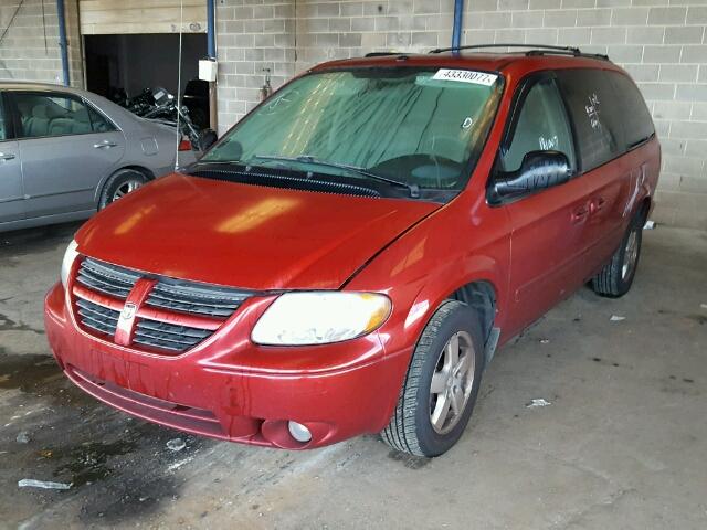 2D4GP44L46R855632 - 2006 DODGE GRAND CARA RED photo 2