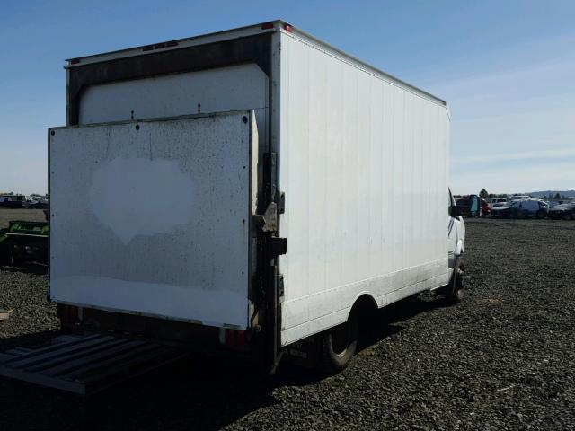 WDXPF445279333860 - 2007 DODGE SPRINTER 3 WHITE photo 4