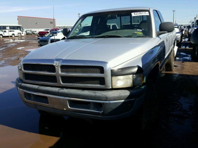 1B7KF23Z7WJ138957 - 1998 DODGE RAM 2500 GRAY photo 2