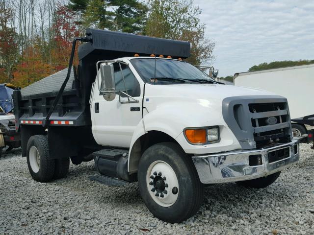 3FRXF76S24V672642 - 2004 FORD F750 WHITE photo 1