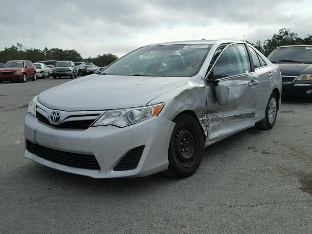 4T4BF1FK5CR274055 - 2012 TOYOTA CAMRY BASE SILVER photo 2