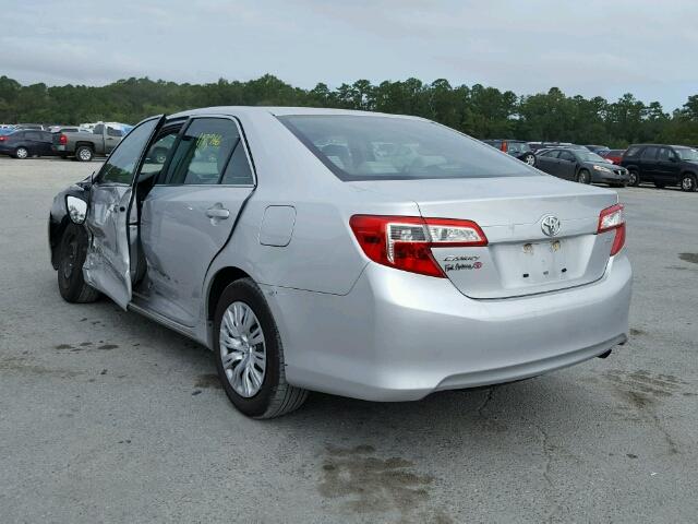 4T4BF1FK5CR274055 - 2012 TOYOTA CAMRY BASE SILVER photo 3