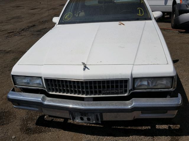 1G1BN51E2KR148434 - 1989 CHEVROLET CAPRICE CL 白色 照片 9