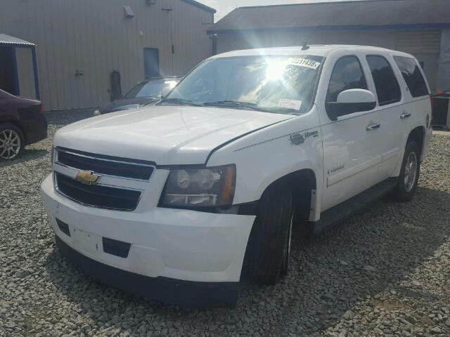 1GNFK13569R101318 - 2009 CHEVROLET TAHOE HYBR WHITE photo 2