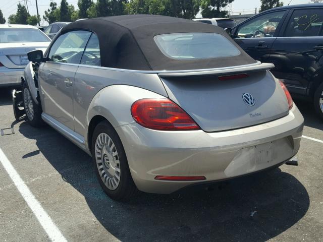 3VW517AT8GM809657 - 2016 VOLKSWAGEN BEETLE S/S 棕色 照片 3