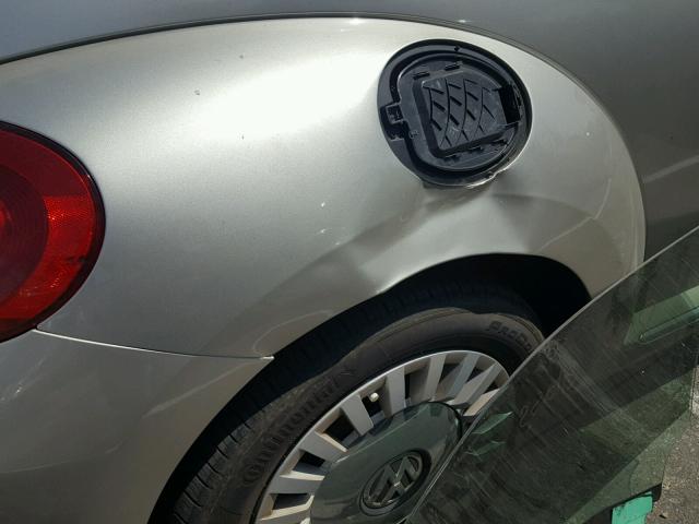 3VW517AT8GM809657 - 2016 VOLKSWAGEN BEETLE S/S 棕色 照片 9