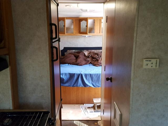 4YDT2852186411199 - 2008 KEYSTONE PASSPORT WHITE photo 5