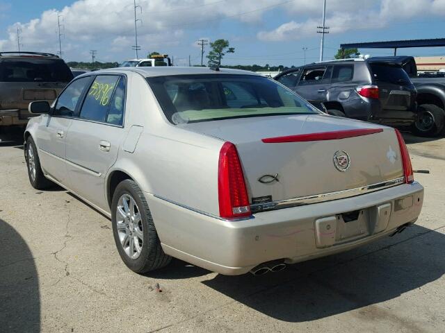 1G6KD57Y58U112841 - 2008 CADILLAC DTS GOLD photo 3