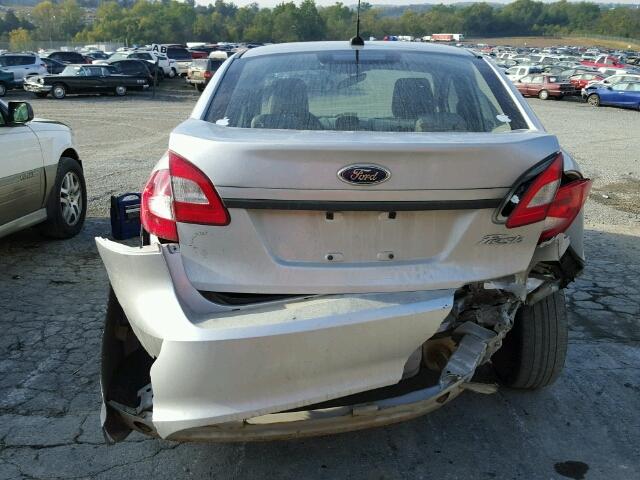 3FADP4AJ8DM193244 - 2013 FORD FIESTA S SILVER photo 10