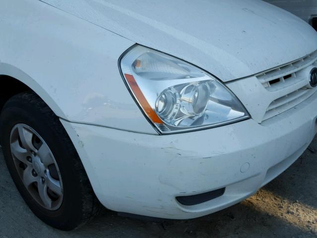 KNDMB233396303619 - 2009 KIA SEDONA EX WHITE photo 9