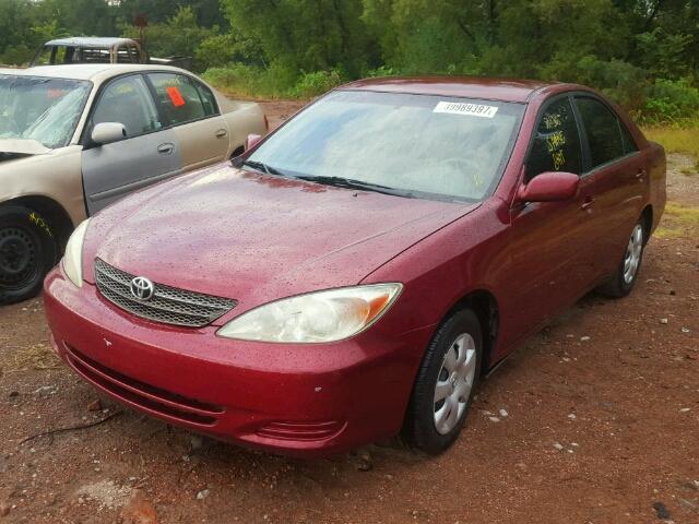 4T1BE32K54U336943 - 2004 TOYOTA CAMRY LE RED photo 2