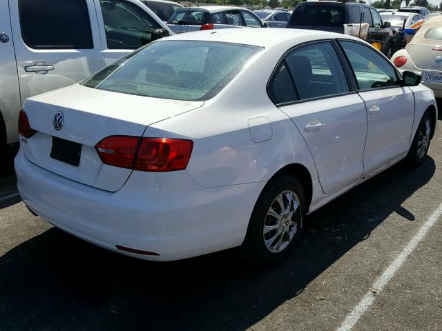 3VW2K7AJ7EM375209 - 2014 VOLKSWAGEN JETTA BASE WHITE photo 4