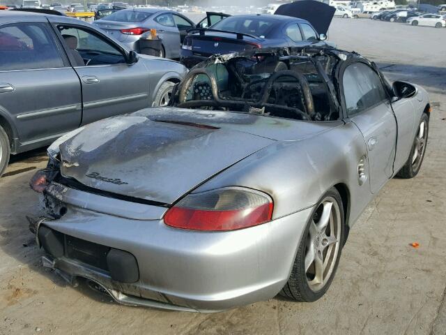 WP0CA298X4S620329 - 2004 PORSCHE BOXSTER SILVER photo 4