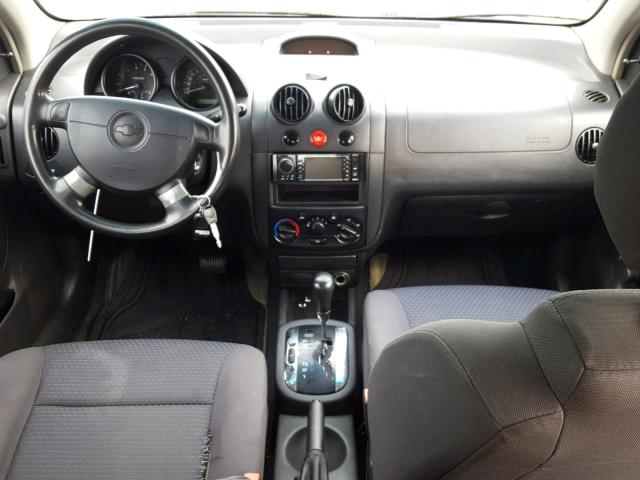 KL1TD66676B629646 - 2006 CHEVROLET AVEO BASE Сұр фото 9