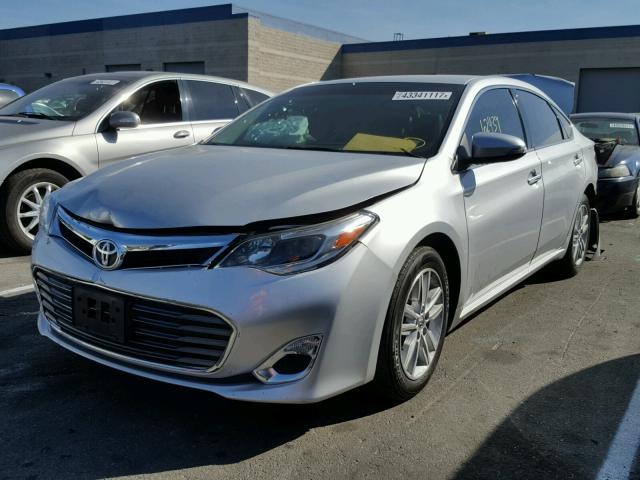 4T1BK1EB7EU091444 - 2014 TOYOTA AVALON BAS Silber Foto 2