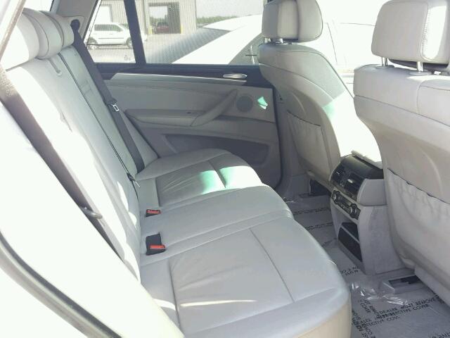 5UXFE43509L265134 - 2009 BMW X5 XDRIVE3 SILVER photo 6