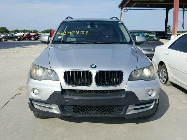5UXFE43509L265134 - 2009 BMW X5 XDRIVE3 SILVER photo 9