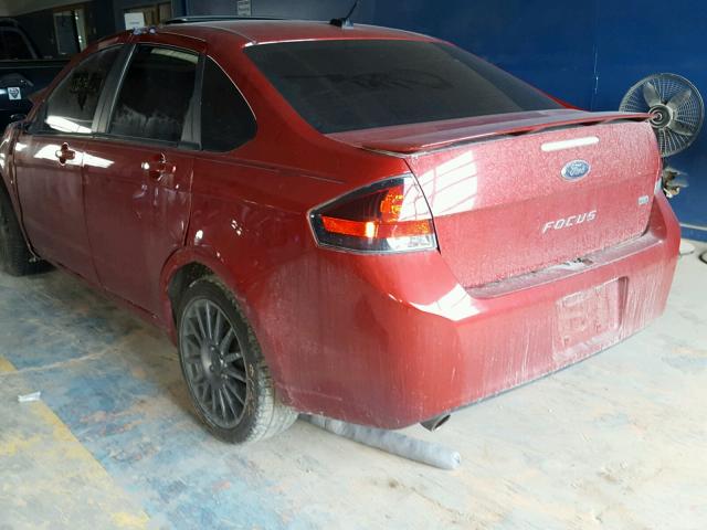 1FAHP3GN0BW184203 - 2011 FORD FOCUS SES RED photo 3