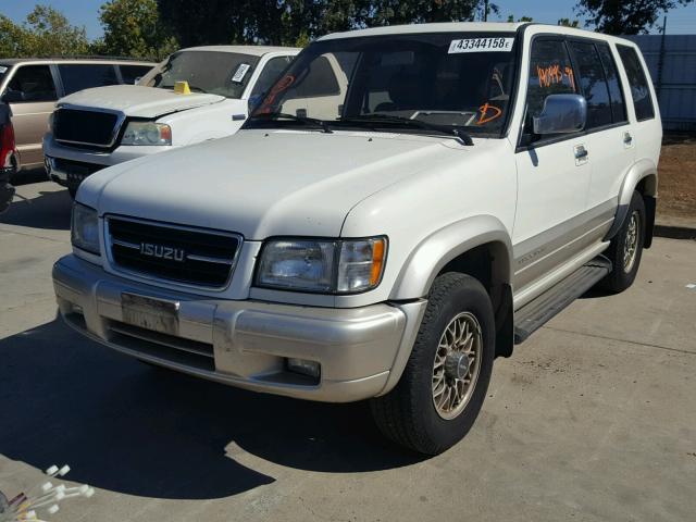 JACDJ58X4X7903085 - 1999 ISUZU TROOPER S WHITE photo 2