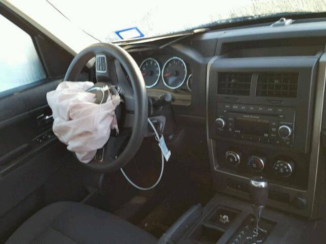 1C4PJLAK3CW180279 - 2012 JEEP LIBERTY SP WHITE photo 9