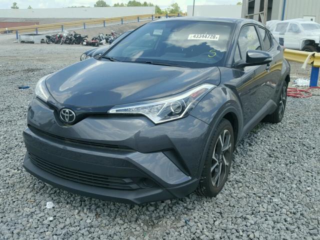 NMTKHMBX1JR000878 - 2018 TOYOTA C-HR XLE GRAY photo 2