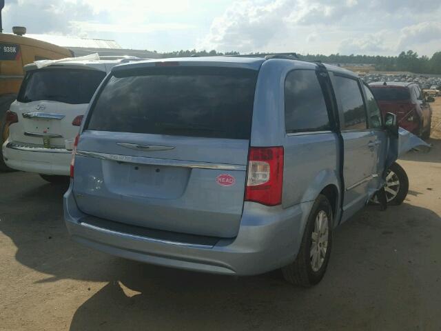 2C4RC1BG9DR742830 - 2013 CHRYSLER TOWN & COU BLUE photo 4