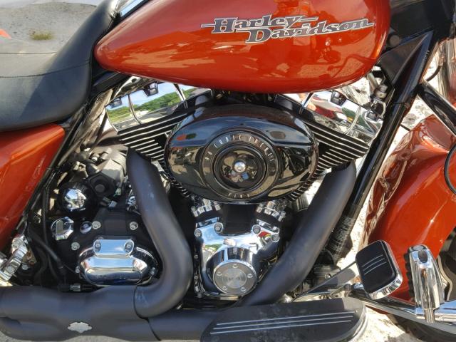 1HD1KB410BB676208 - 2011 HARLEY-DAVIDSON FLHX ORANGE photo 7