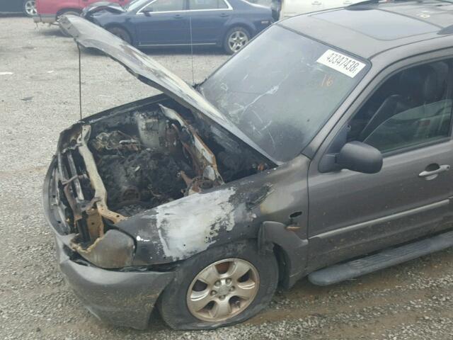 4F2CZ96173KM17843 - 2003 MAZDA TRIBUTE ES GRAY photo 9