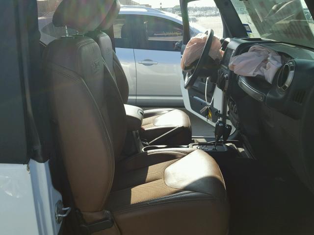 1C4AJWBG9HL537006 - 2017 JEEP WRANGLER S 白色 照片 5