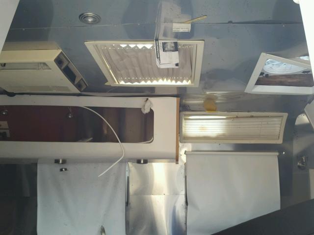 1STCFYJ235J517922 - 2005 AIRS INTERNATIO 银色 照片 8