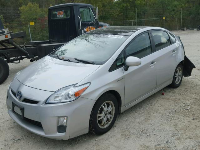 JTDKN3DU9B0262403 - 2011 TOYOTA PRIUS SILVER photo 2