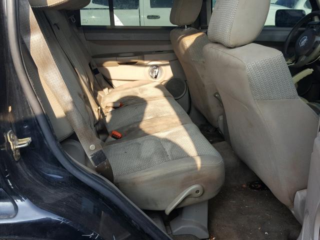 1J8HH48KX6C269552 - 2006 JEEP COMMANDER BLACK photo 6