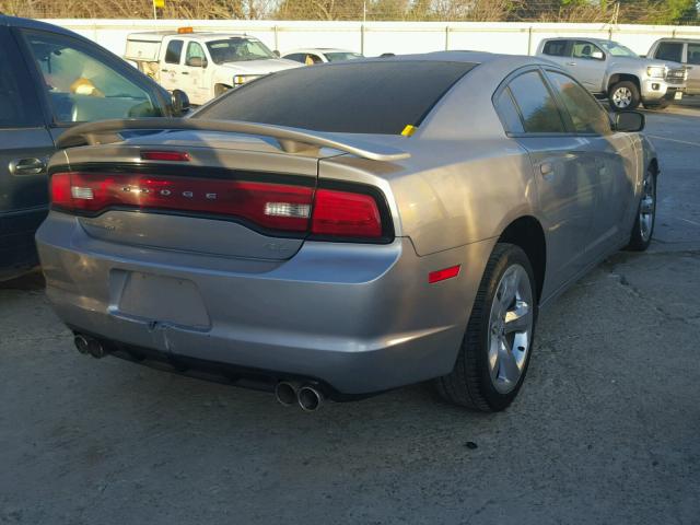 2C3CDXCT3DH725873 - 2013 DODGE CHARGER R/ GRAY photo 4