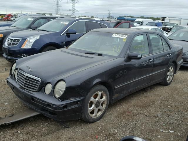 WDBJF65J92B404525 - 2002 MERCEDES-BENZ E 320 BLACK photo 2