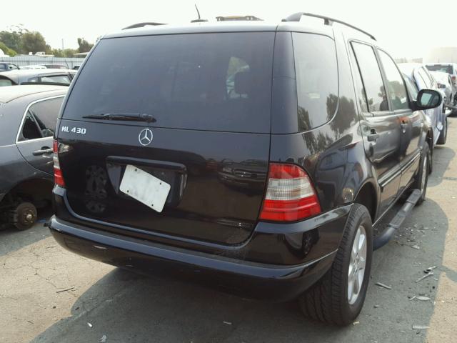 4JGAB72E3YA146331 - 2000 MERCEDES-BENZ ML 430 黑色 照片 4