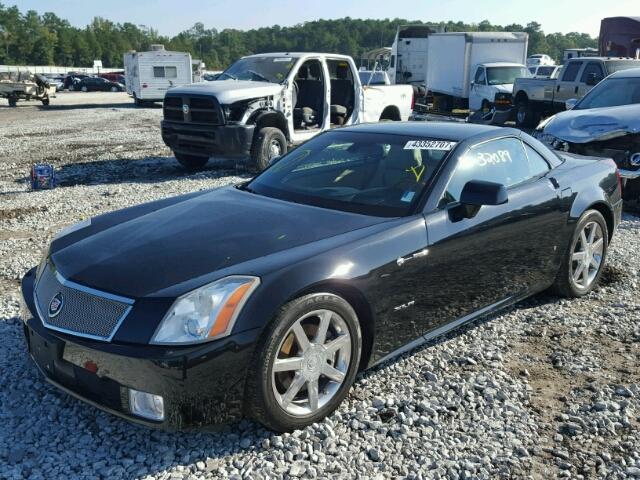 1G6YV36A775601363 - 2007 CADILLAC XLR BLACK photo 2