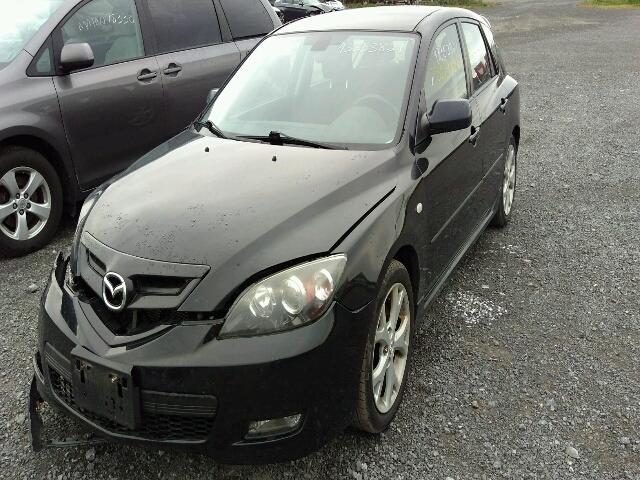 JM1BK343281151405 - 2008 MAZDA 3 HATCHBAC BLACK photo 2