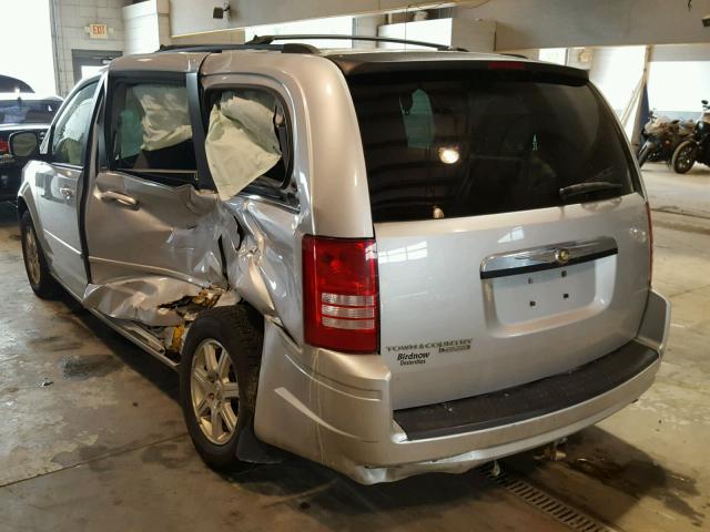 2A8HR54P98R760533 - 2008 CHRYSLER TOWN & COU SILVER photo 3