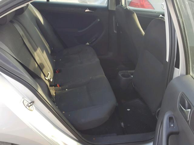 3VW2K7AJ0BM069061 - 2011 VOLKSWAGEN JETTA BASE SILVER photo 6