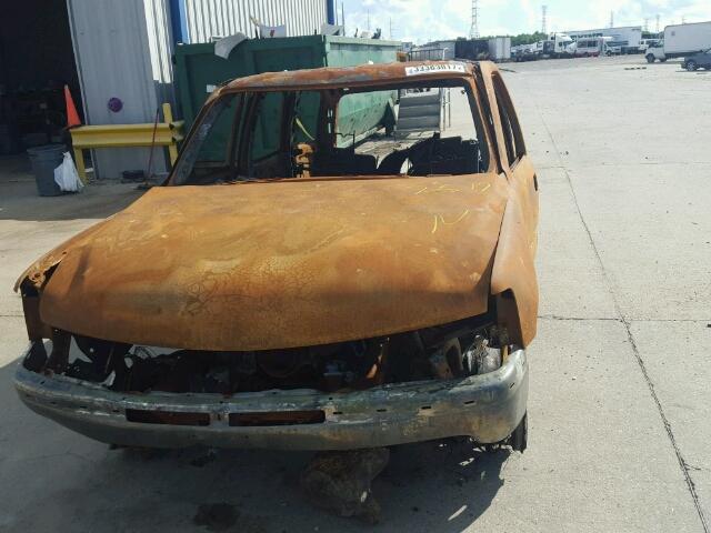 1GNEC13ZX4R303678 - 2004 CHEVROLET TAHOE C150 BURN photo 9