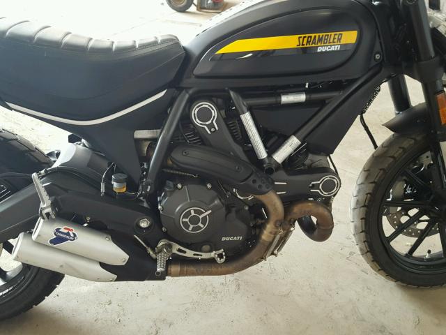 ML015ANMXGT008235 - 2016 DUCATI SCRAMBLER BLACK photo 7